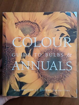 Colour Guide to Bulbs and Annuals gardening book