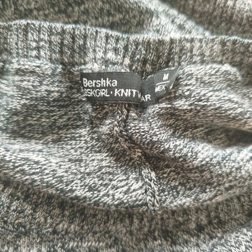 Bershka knitted sweater grey like new, size M