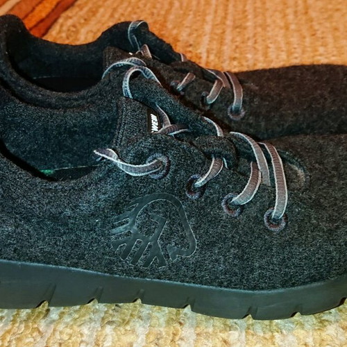 Giesswein Merino sports shoes like new, size 40
