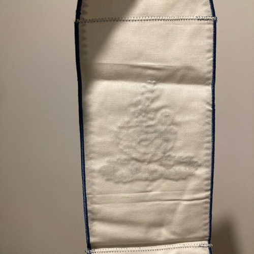 Fabric case Aidipsos like new with embroidered duck