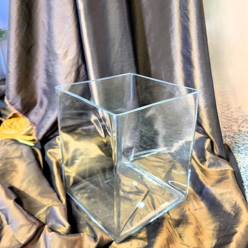 Large Glass Vase Cube 20x20x25 cm like new