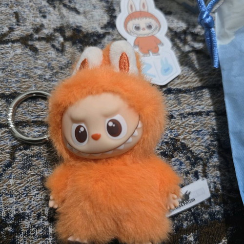 Labubu Pin for Love (Z) new, authentic from Popmart