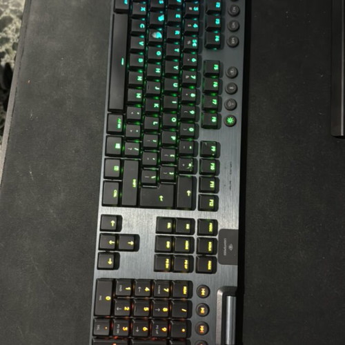 Logitech G915 Lightspeed Wireless Mechanical Keyboard GL Tactile like new