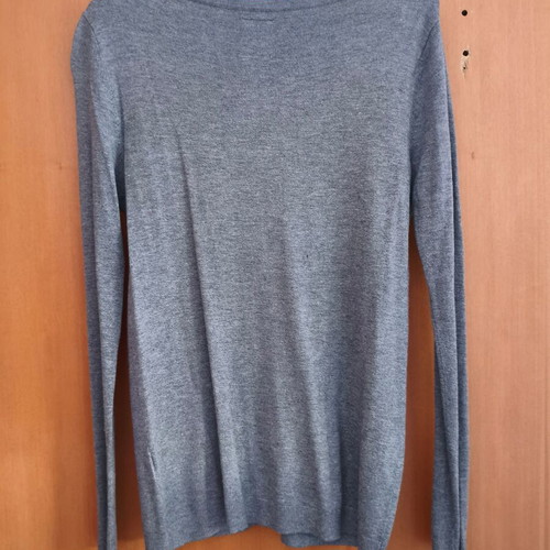 Pull&Bear cardigan gray thin with V neckline size M like new
