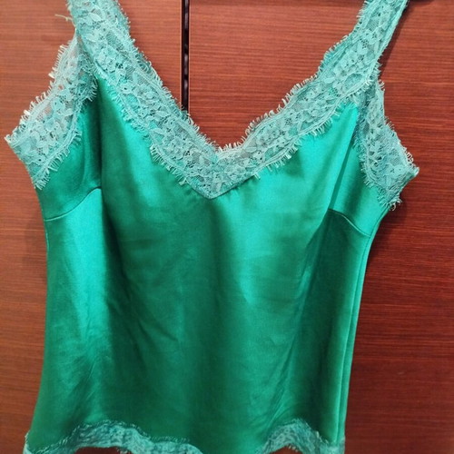 Green blouse size M, like new