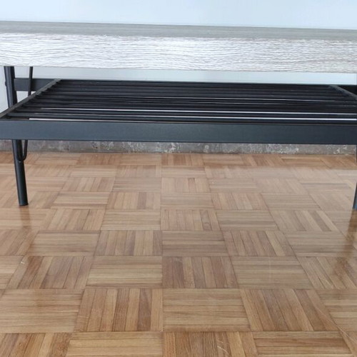 Coffee table used in excellent condition