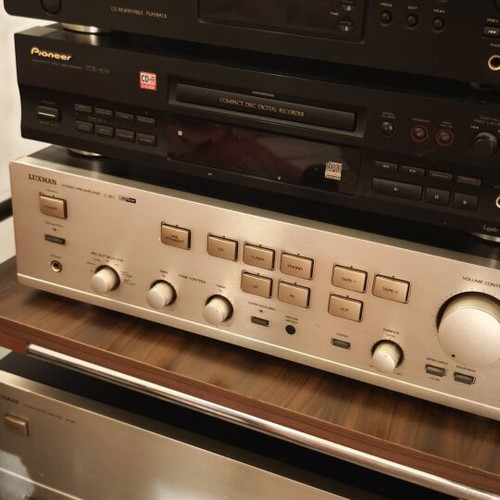 HiFi sound system Luxman C-383, B&W DM 603, Marantz CD5000, Pioneer set like new