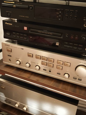 HiFi sound system Luxman C-383, B&W DM 603, Marantz CD5000, Pioneer set like new