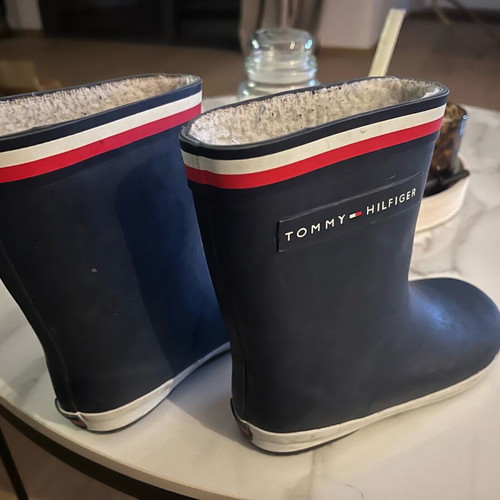 Tommy Hilfiger Kids Rain Boots Size 31 Like New