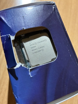 Intel Celeron Dual Core G4900 3.1GHz Processor like new, 8th Gen Coffee Lake