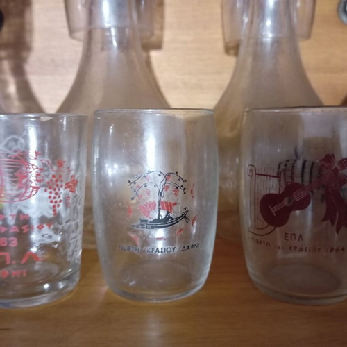 Wine bottles and painted wine glasses like new, set of 7+14