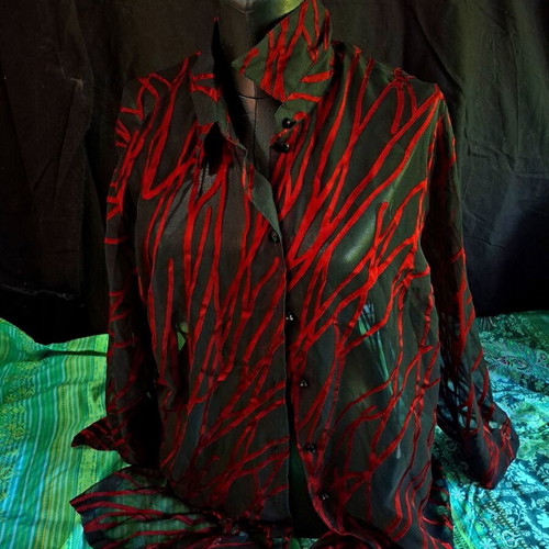 Vogelsang chiffon shirt with red velvet motifs XL like new