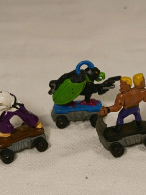 Skeptis Figures vintage used