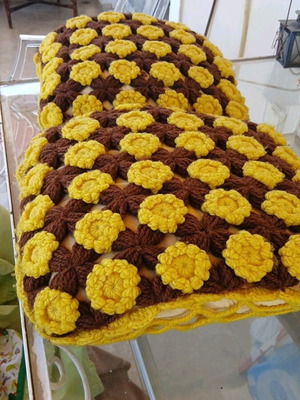 Μαξιλαράκια διακοσμητικά χειροποίητα βελονάκι μεταχειρισμένα, κίτρινα και καφέ λουλούδια, σετ 2 τεμαχίων