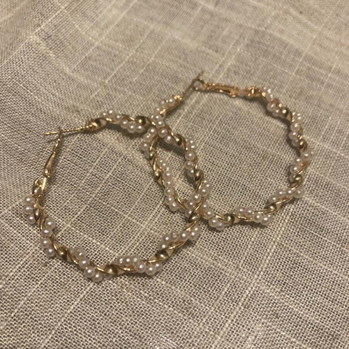 Earrings hoop with pearls new, gold color, 4cm diameter