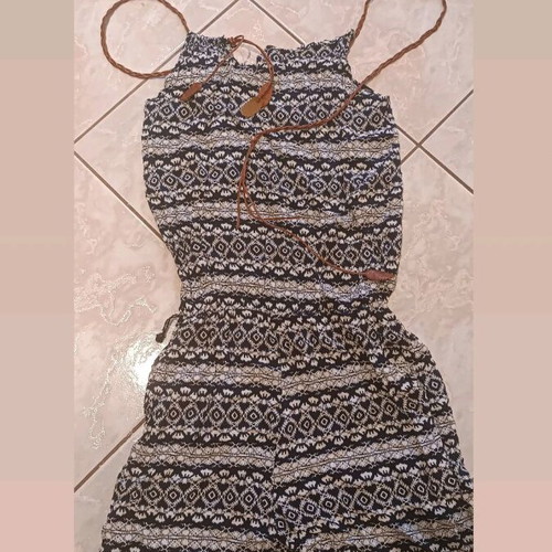 Shorts Romper like new, size S, black and white
