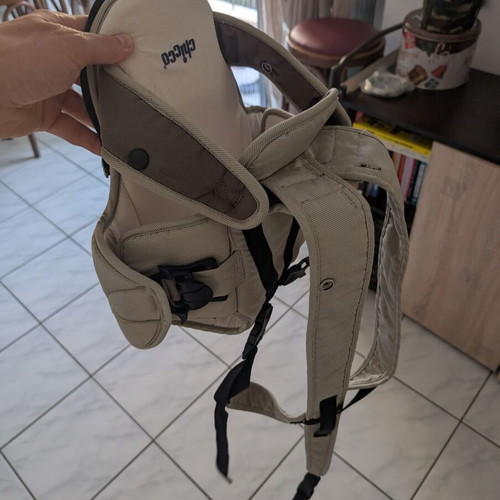 Chicco Baby Carrier like new