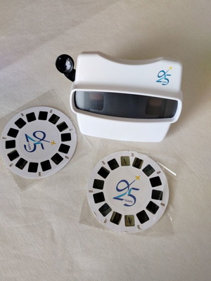 3D Viewer collectible with custom photo reels, 25 Years edition like new