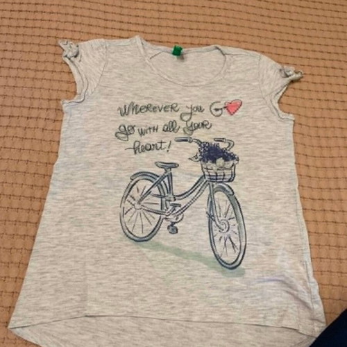 Benetton girls' t-shirt set like new, size 3-4 years, 2 pieces