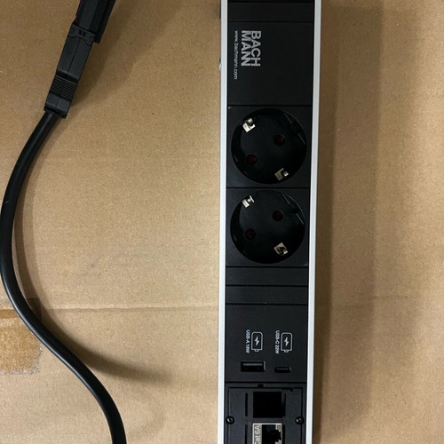Bachman power strip like new
