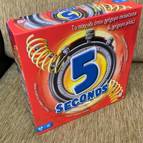 5 Seconds board game used, all time classic, complete box