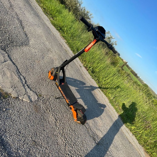Kukirin G3 electric scooter lightly used