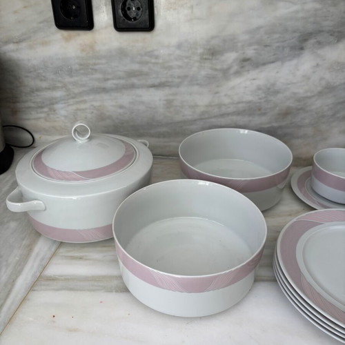 Ionia Ellas porcelain serving set 22 pieces like new