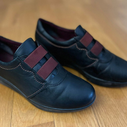 Leather anatomical women's shoes used, size 40, black