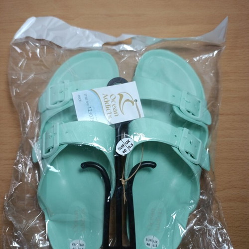 Ocean Addicts women's slippers, mint color