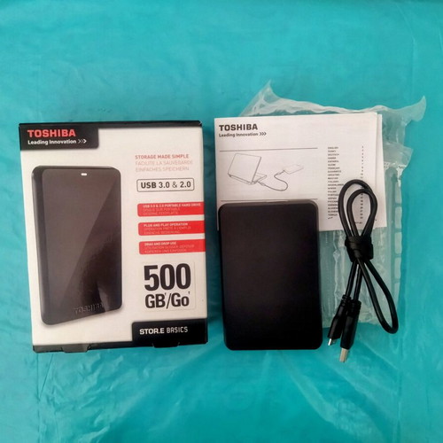 TOSHIBA STOR.E BASICS 500 GB external hard drive USB 3.0 & 2.0
