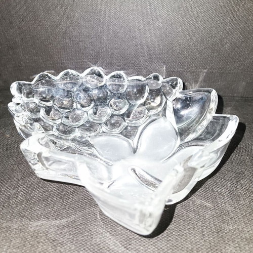 Crystal glass bowl with grape design and frosted leaves Studio Silversmiths like new