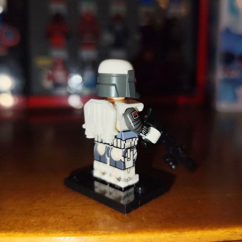 Imperial Commando Star Wars minifigure with accessories