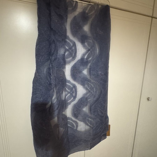 Scarf blue with pattern new with tags