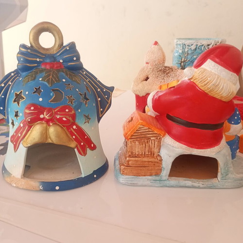 Christmas decoration set used, 11 pieces including music snow globe and ceramic candle holders