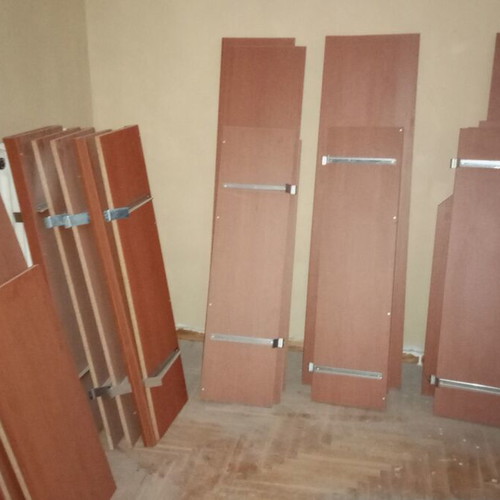 Wooden shelves like new, set of 30 various sizes