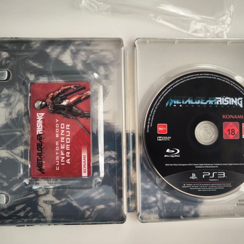 Metal Gear Rising Revengeance Steelbook Limited Edition PS3 game like new