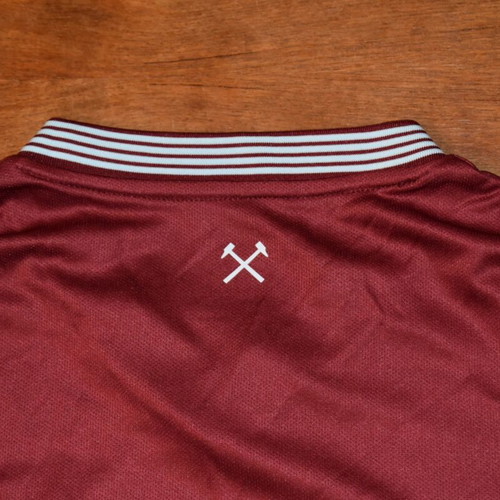 West Ham football jersey like new, official replica