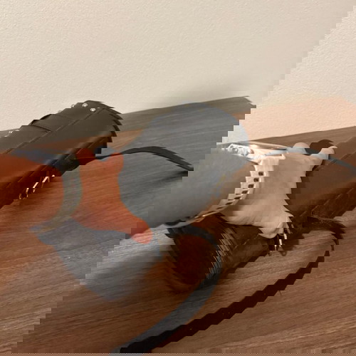 Δερμάτινη Πλαϊνή Τσάντα Μηχανής για Τσόπερ – Vintage Σχέδιο με Καρφιά