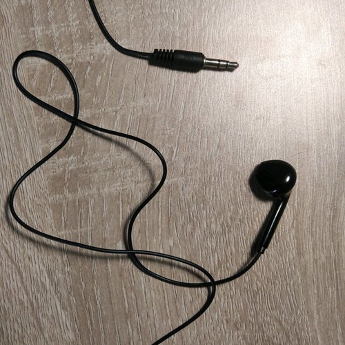 JBL hands free and other earbuds new