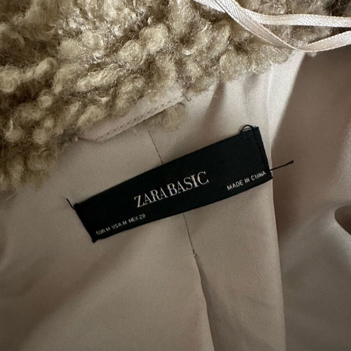 Zara teddy fur like new, size M, beige