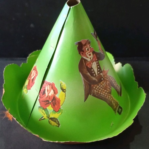 Carnival hats new, pack of 4 paper