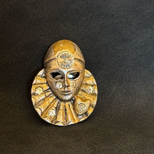 Pierrot pin vintage used, gold and silver colors