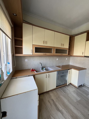 Corner kitchen 3 m without countertop, sink and cabinets like new