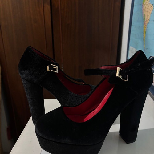 Velvet high heel shoe like new, size 37, black