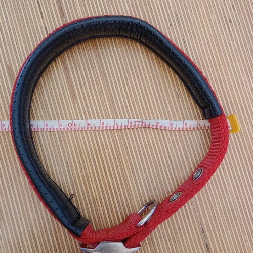 Dog and rabbit collars like new, set of 3 red straps