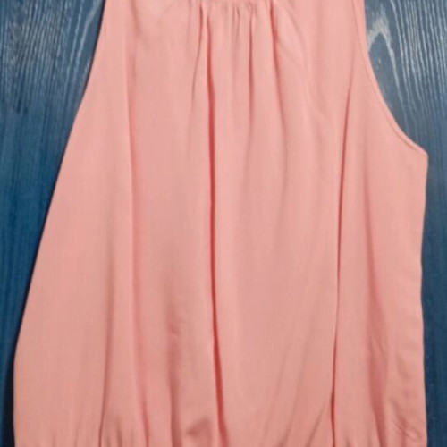 Benetton sleeveless top pink like new
