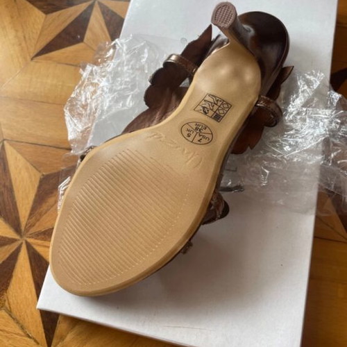 Heels new decorated with stones, size 38, 10cm heel height, brown