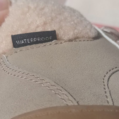 H&M waterproof boots with warm lining like new, size 24, beige