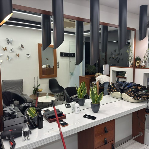 Hairdressing mirror and workbench used with drawers and cabinet