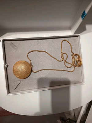 Branded necklace like new